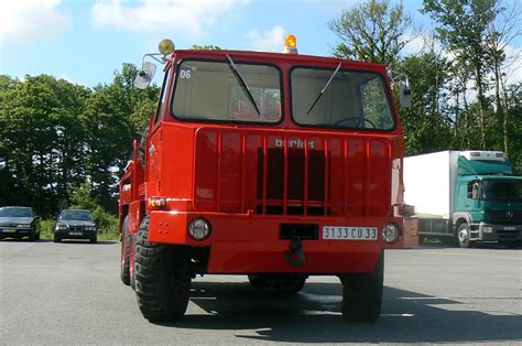 Les anciens camions de pompiers et les réformés - Auto titre