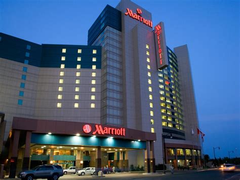 Niagara Falls Marriott on the Falls | Niagara Falls Hotels