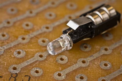 Photodiodes - Their Working Principles and Applications