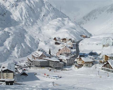 Austria: Ski Resorts Offer Services for Beginners and Advanced Skiers | .TR