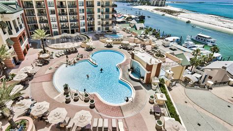 Destin Vacation Resort | Emerald Grande at HarborWalk Village