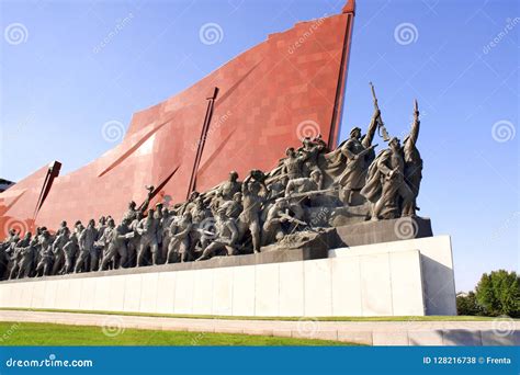 PYONGYANG, NORTH KOREA, SEPTEMBER 14, 2017: Grand Monument Mansudae ...