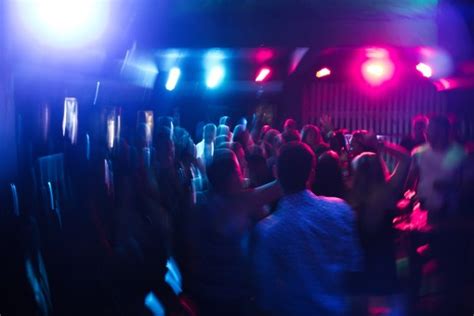 Free Images : blurred background, close up, club, crowd, dance, dancing, fashion, girls, happy ...