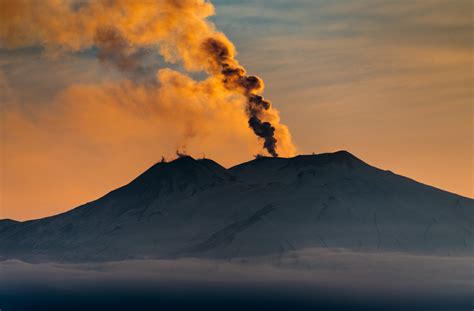 Sunset above the Smoking Mount Etna | Vitalia Tours & Celebrations