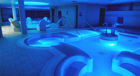 Gym with Spa in Hampton| Sauna & Steam Room | David Lloyd Clubs