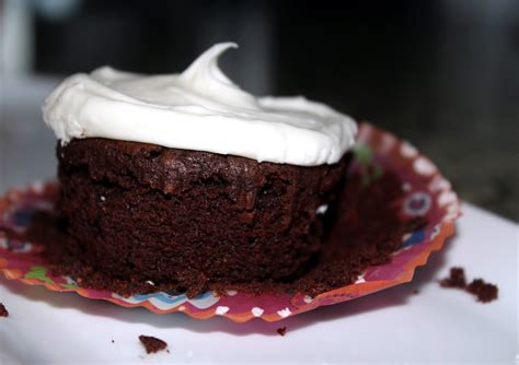 sugar & spice: Brownie Cupcakes with White Chocolate Cream Cheese Frosting