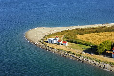 Point No Point Light Lighthouse in Hansville, WA, United States ...