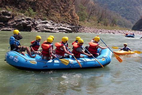 rishikesh river rafting tour,ganga river rafting in rishikesh