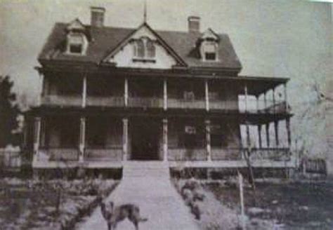 The Notebook-Noah's house in early 1900s lg - Hooked on Houses