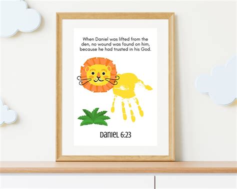 Daniel and the Lions Den Craft Bible Handprint Craft Bible Craft for ...