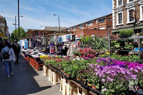 Best street markets in East London | Roman Road LDN