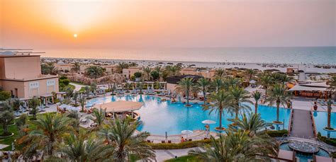 Review: Saadiyat Rotana Resort & Villas, Saadiyat Island – Luxury Travel Diary