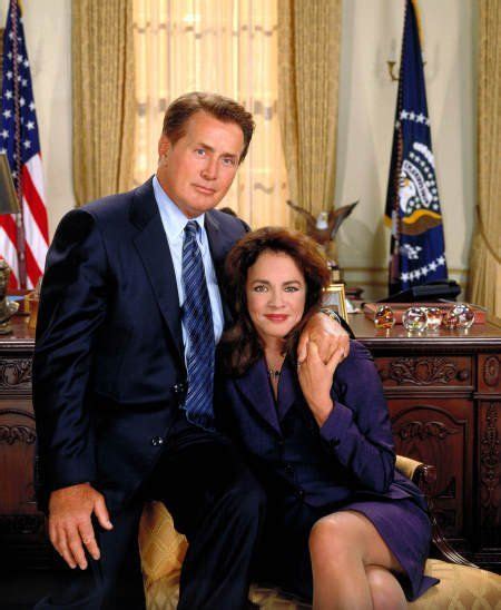 Pictures & Photos of Abbey Bartlet | West wing, Wings tv, Stockard channing