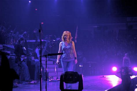 Reba McEntire Concert Pic by CardsGuy on DeviantArt