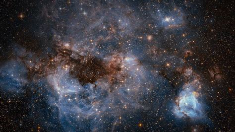 The Large Magellanic Cloud, photographed by the Hubble Space Telescope ...