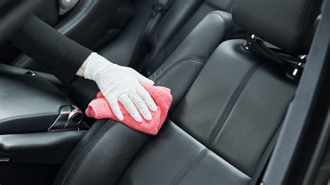 Best way of cleaning leather car seats — explained | REREV