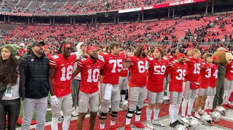 Ohio State football players sing ‘Carmen Ohio’ to fans after taking ...