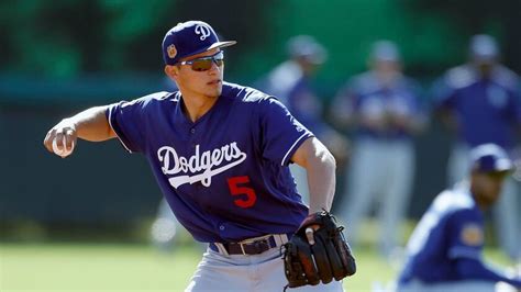 Unsatisfied with All-Star rookie season, Corey Seager is hungry for ...