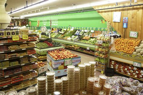 The best grocery stores in Chicago for produce, meat and more