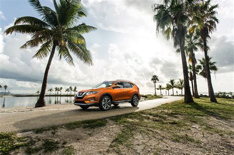 Nissan reveals the 2017 Rogue model