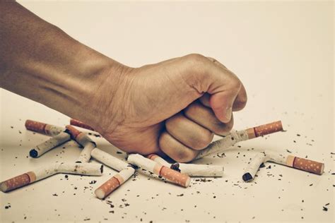 Stop-Smoking Drug Chantix Does Not Increase Risk of Psychiatric Problems