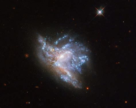 Hubble Image of the Week - Colliding Galaxies