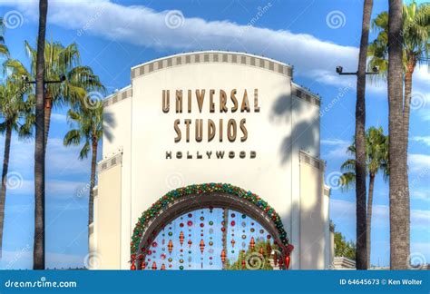 Universal Studios of Hollywood Entrance Editorial Stock Photo - Image of movie, camera: 64645673