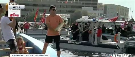 Tom Brady Launched The Lombardi Trophy To Another Boat On The Bucs' Parade