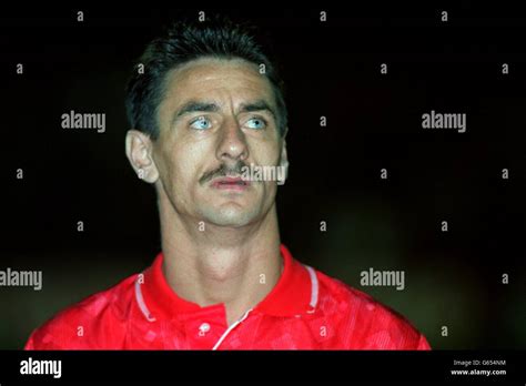 INTERNATIONAL SOCCER. IAN RUSH, WALES head shot Z4 Stock Photo - Alamy