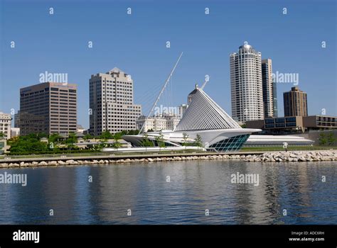 Milwaukee Skyline High Resolution Stock Photography and Images - Alamy