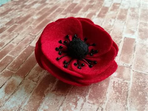 Felt Poppy brooch Red Poppy brooch Red Flower brooch | Etsy