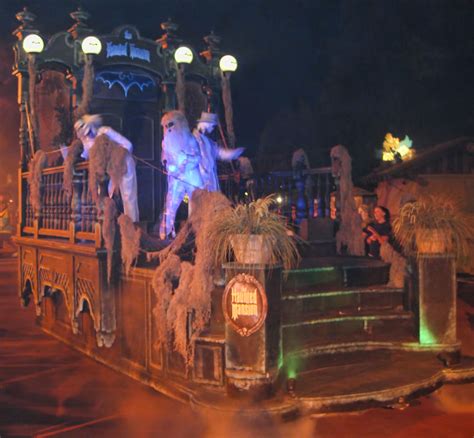 Halloween Parade Float Ideas - IDEASWF