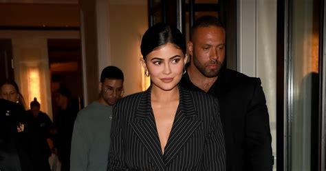 Kylie Jenner's Bob Haircut Looks Like Kim Kardashian's | POPSUGAR Beauty