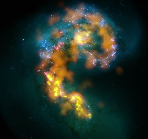 Giant Radio Telescope Sees Inside Galactic Smash-Up | WIRED