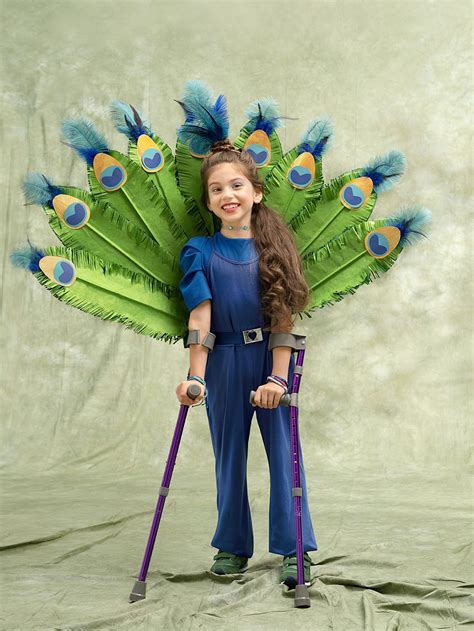 DIY Peacock Costume • Be a Peacock for Halloween