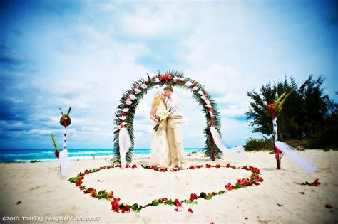 Beach wedding Cuba – Russian photographer