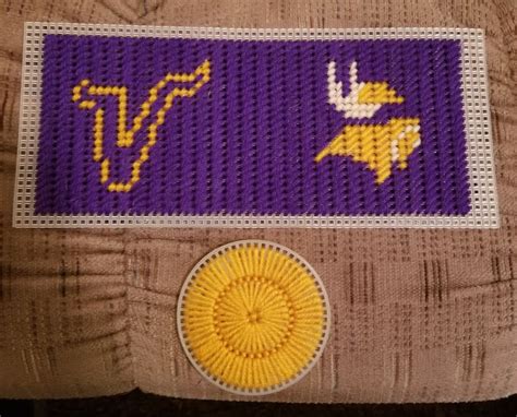 Minnesota Vikings | Plastic canvas patterns, Canvas patterns, Plastic ...