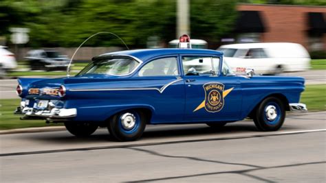 michigan state police car - Google Search | Police cars, Old police ...