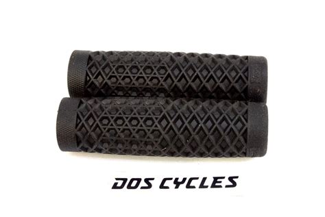 Vans Cult Waffle Grips - Black – Dos Cycles