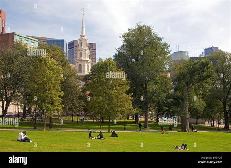 Boston common park hi-res stock photography and images - Alamy