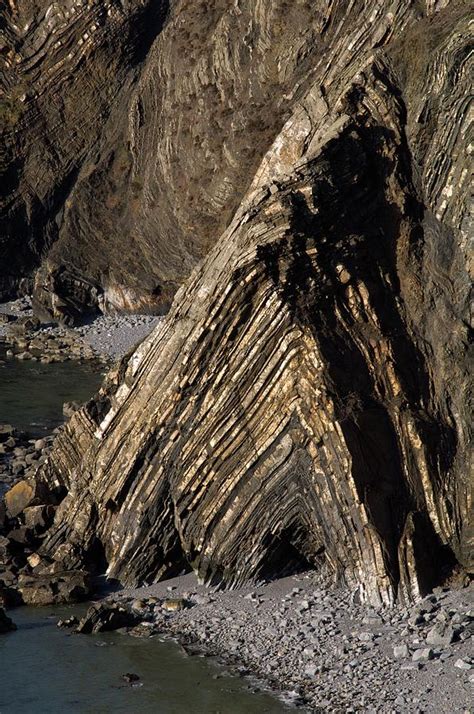 Anticlinal Rock Fold Photograph by Andy Davies/science Photo Library - Pixels