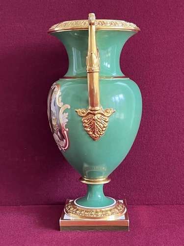 A Flight, Barr and Barr Worcester Porcelain Vase c.1825-1830
