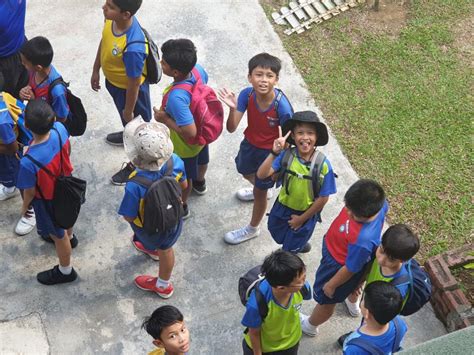 Primary 5 students of North... - North Spring Primary School