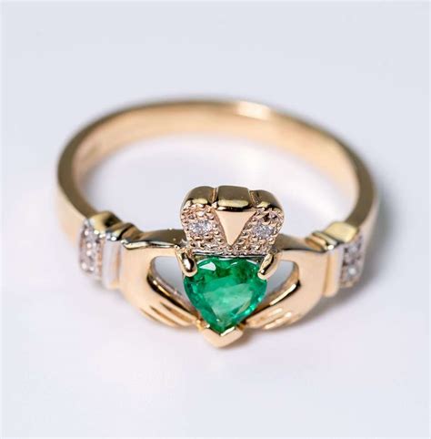 14kt Yellow Gold Emerald & Diamond Claddagh Ring - Moriartys