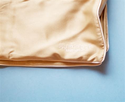 I've Been Sleeping on This Copper Pillowcase to Fight Wrinkles - The ...