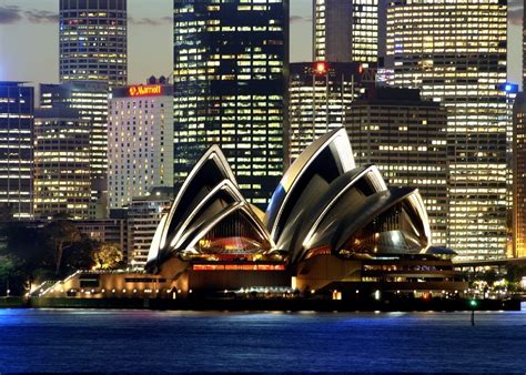 Sydney Harbour View by Night - Hotel Management