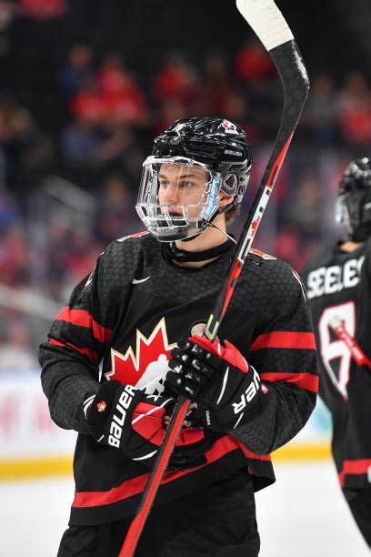 Connor Bedard | Team canada hockey, Hockey players, Nhl hockey players