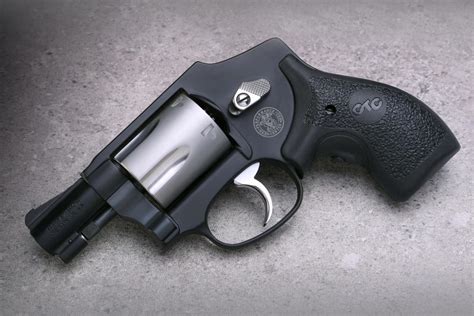 Smith & Wesson Unveils New Customized .38 Snub-Nosed Revolver ...