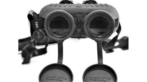 7 Best Image-Stabilized Binoculars (Jul. 2021) – The Complete Guide