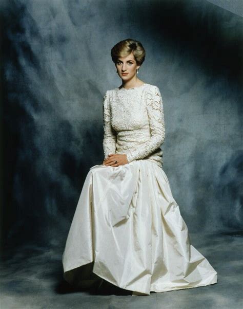 Remembering Diana 40 Formal Portraits - If It's Hip, It's Here in 2022 ...